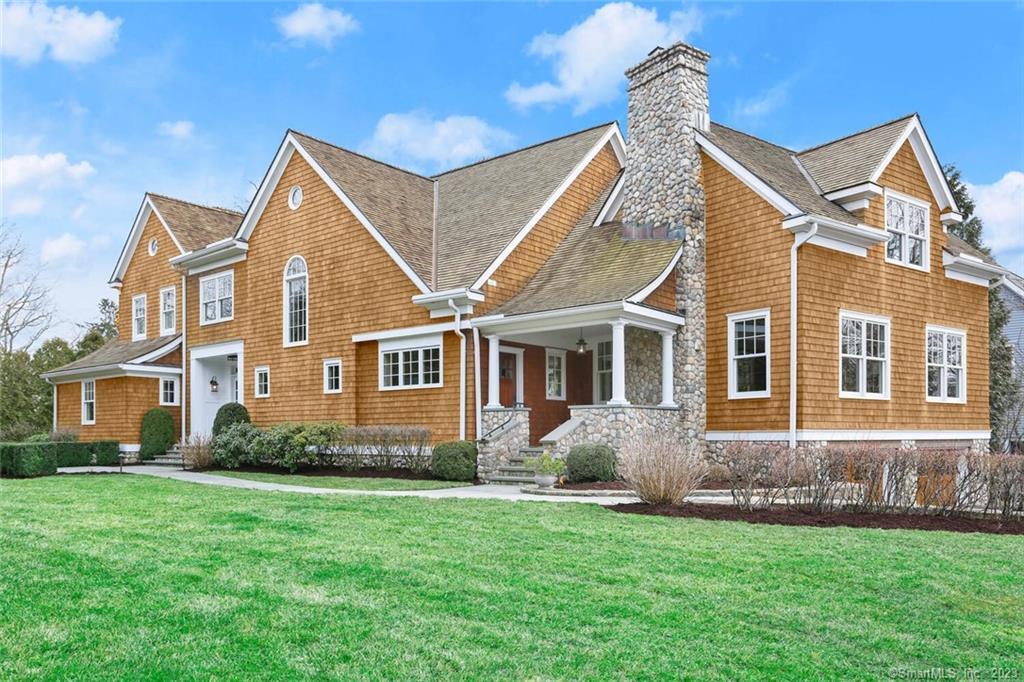 2 Seagate Road — exterior photo