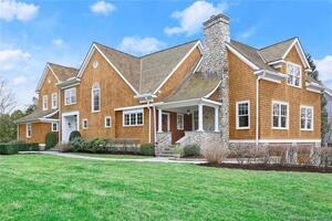 2 Seagate Road