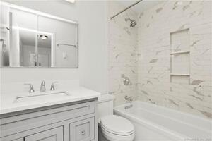 180 Colonial Road, Unit B3