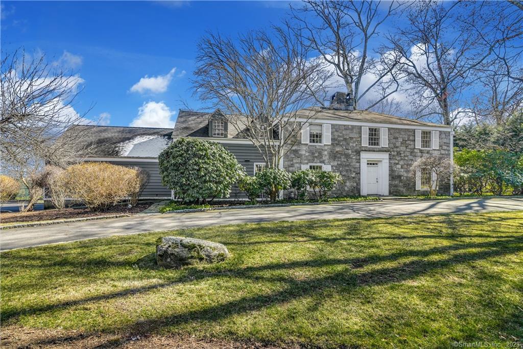 43 Bayberrie Drive — exterior photo