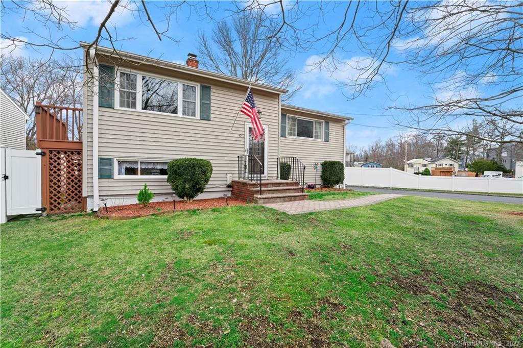 10 Mark Drive — exterior photo