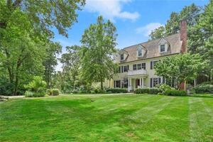 119 Skunk Lane