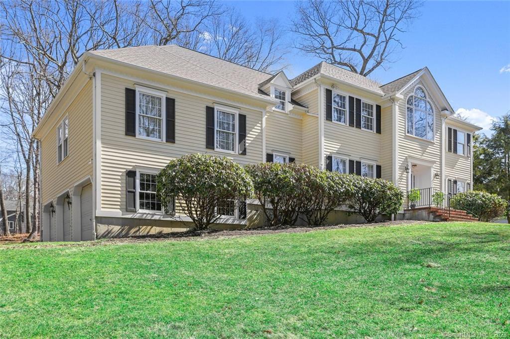 3 Tuckahoe Road — exterior photo