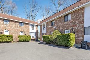 38 Maple Tree Avenue, Unit 3
