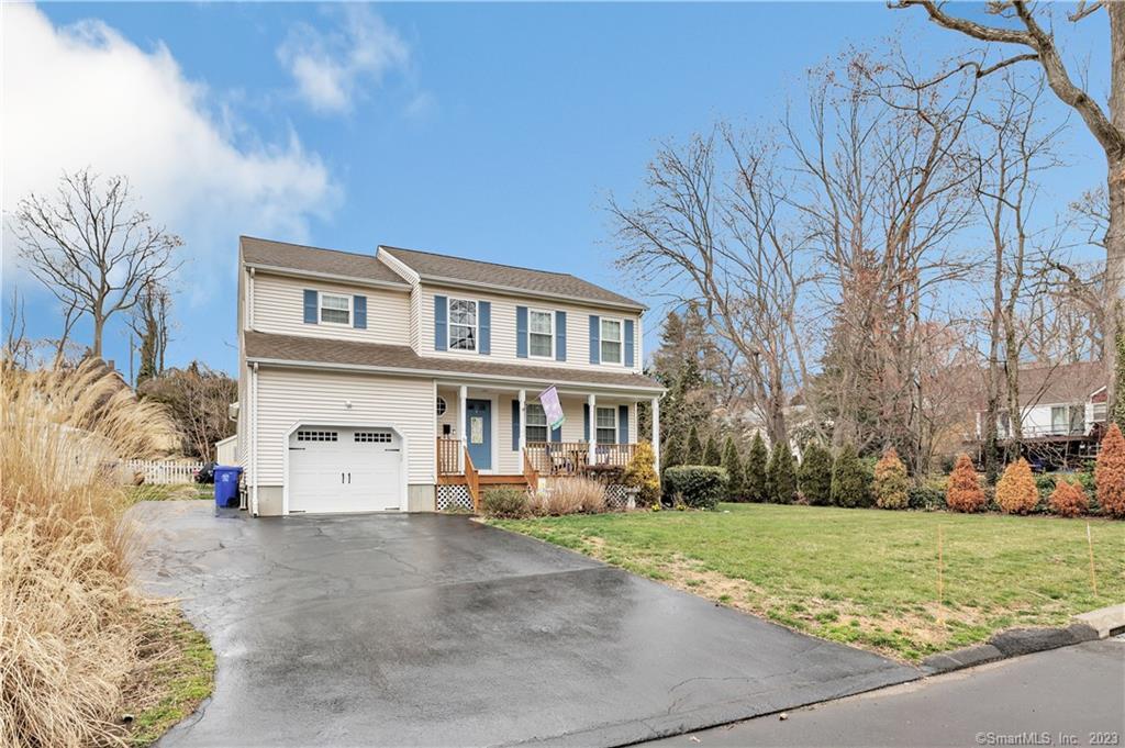 33 Buckingham Place — exterior photo