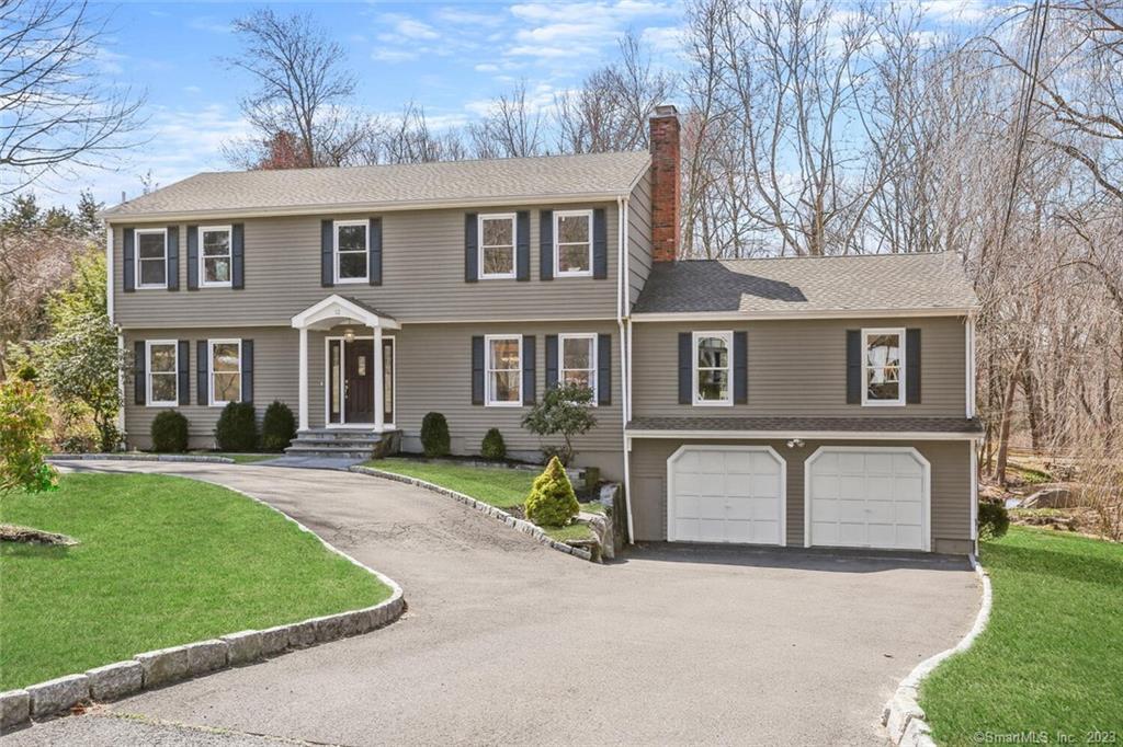 12 Cold Spring Drive — exterior photo