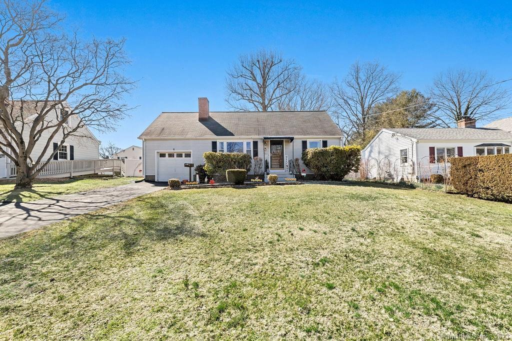 6 Shamrock Lane — exterior photo