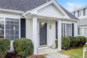 40 Oenoke Place, Unit 21