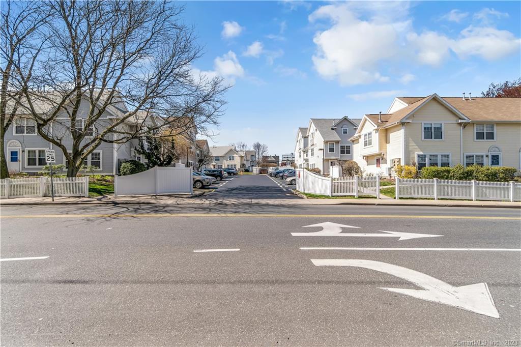 1 Southfield Avenue, Unit 214 — exterior photo