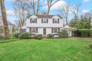 14 Oakshade Avenue