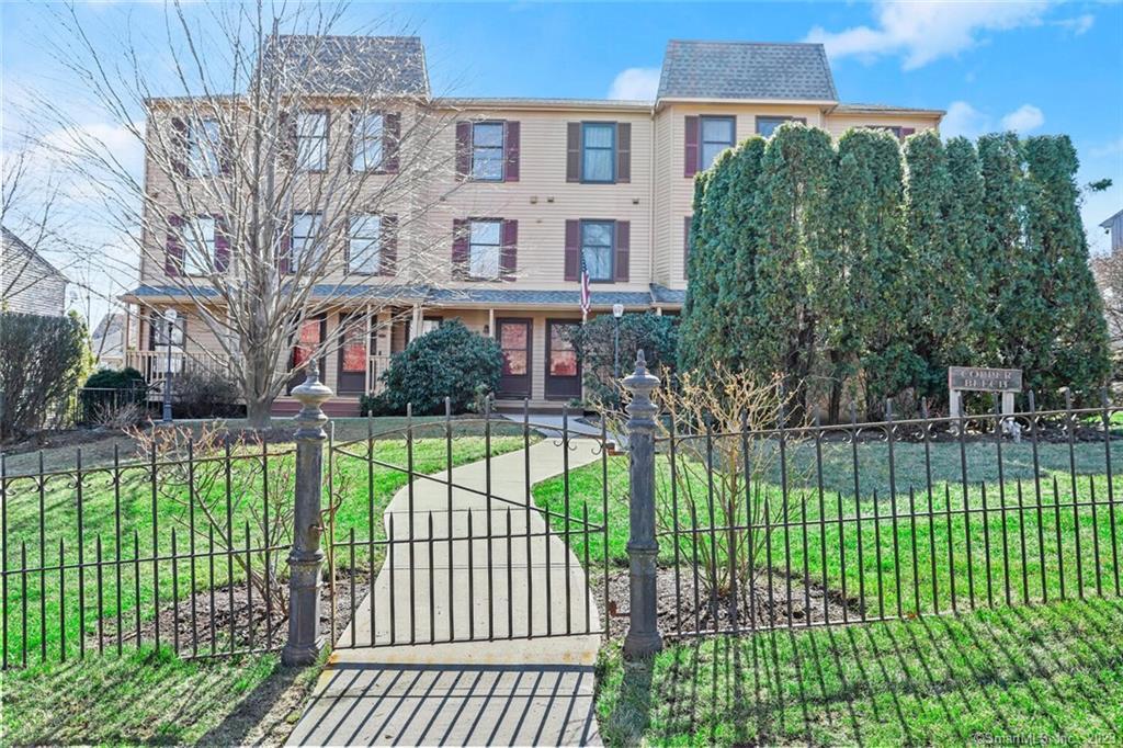 178 Flax Hill Road, Unit B207 — exterior photo