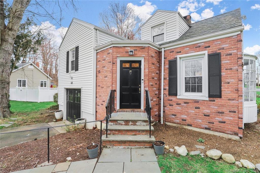 68 Ridge Park Avenue — exterior photo