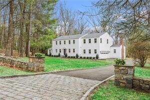 42 Knollwood Lane