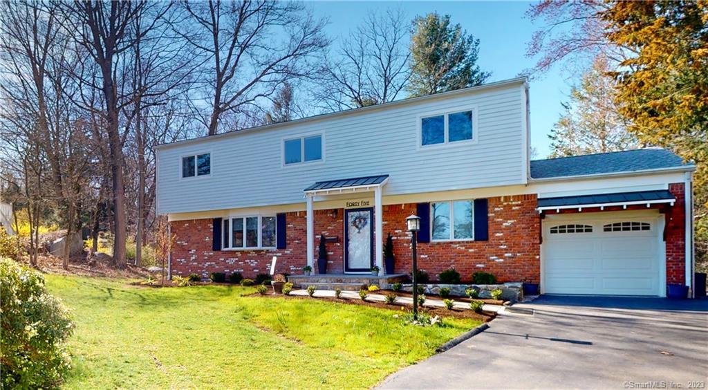 45 Lancaster Place — exterior photo