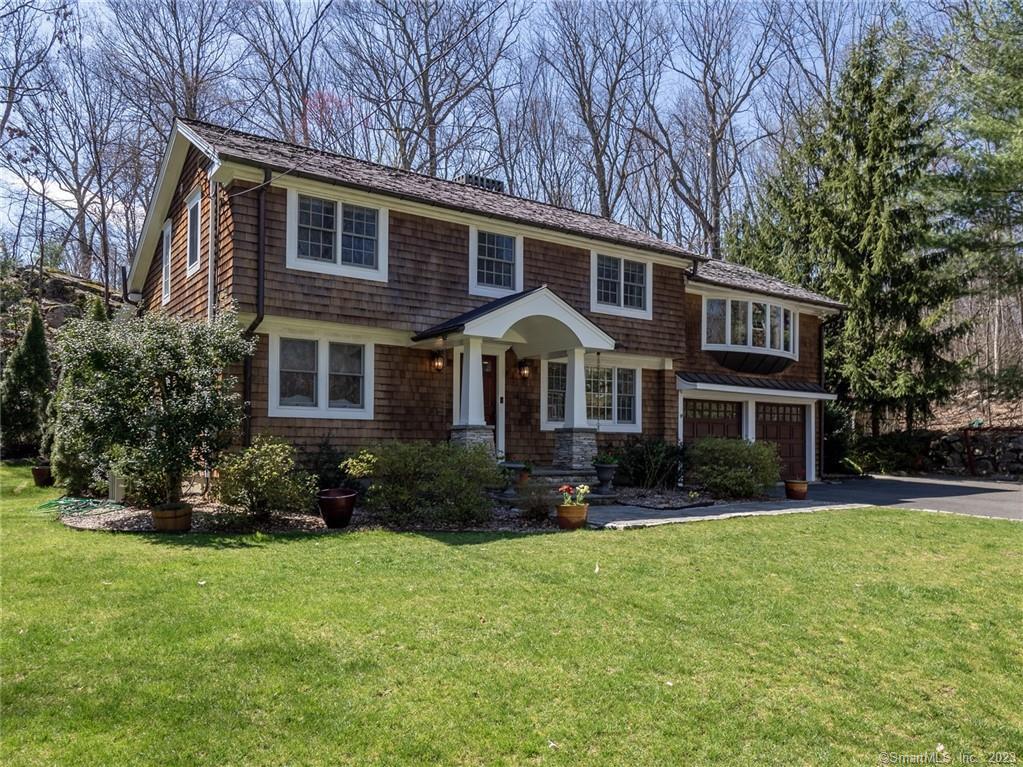 17 Woodchuck Lane — exterior photo