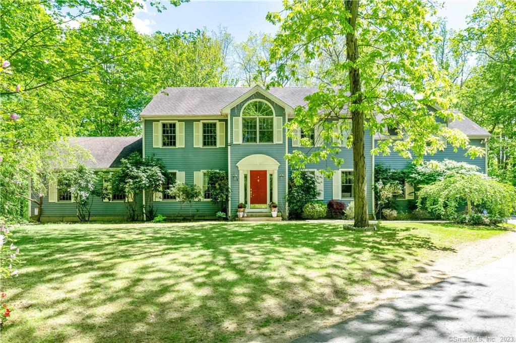 16 Briar Brae Road — exterior photo