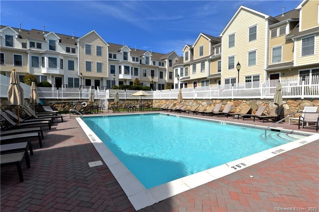 85 Camp Avenue, Unit 16D — exterior photo