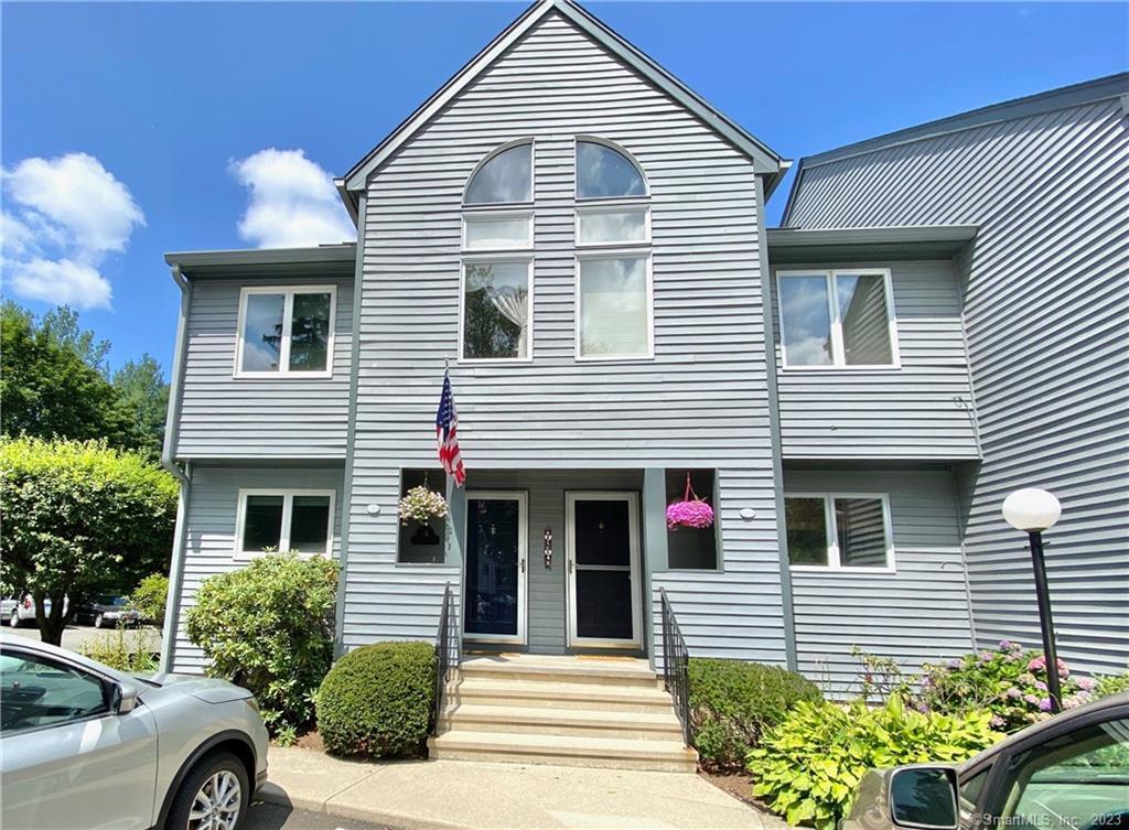 81 Wolfpit Avenue, Unit A1 — exterior photo
