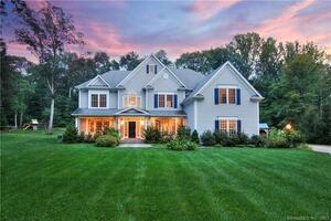 68 Forest Lane