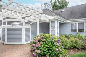 113 Lansdowne, Unit 113