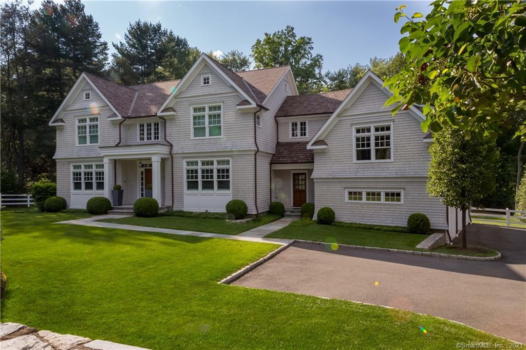 275 Middlesex Road — exterior photo