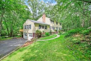 100 Boulder Brook Drive