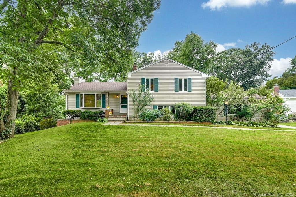 148 Barryscott Drive — exterior photo