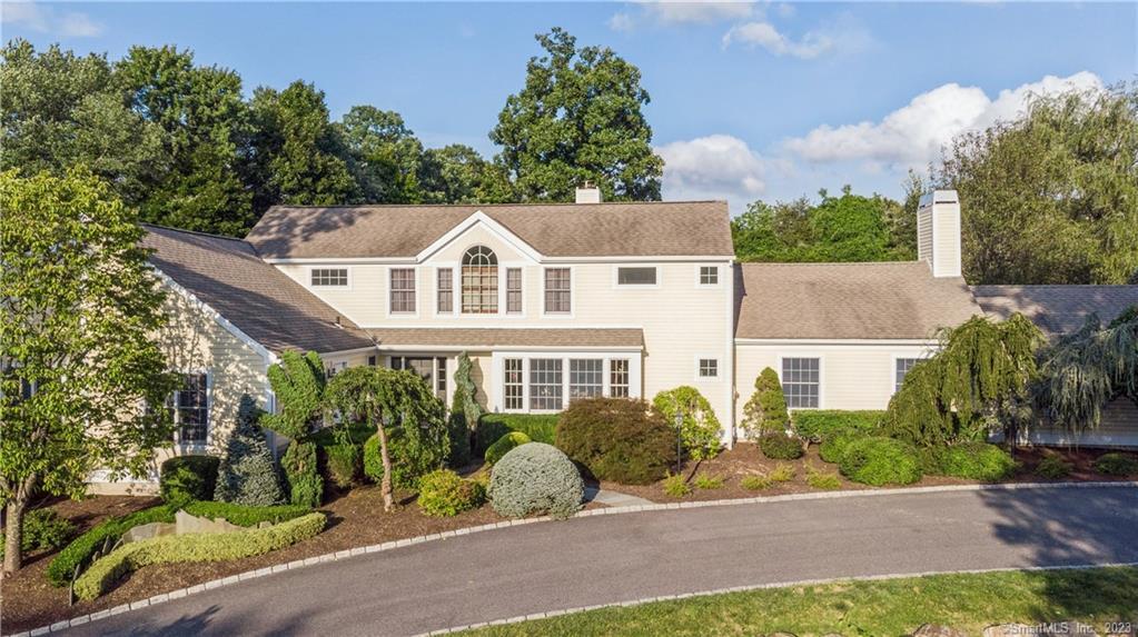 290 Ridgebury Road — exterior photo