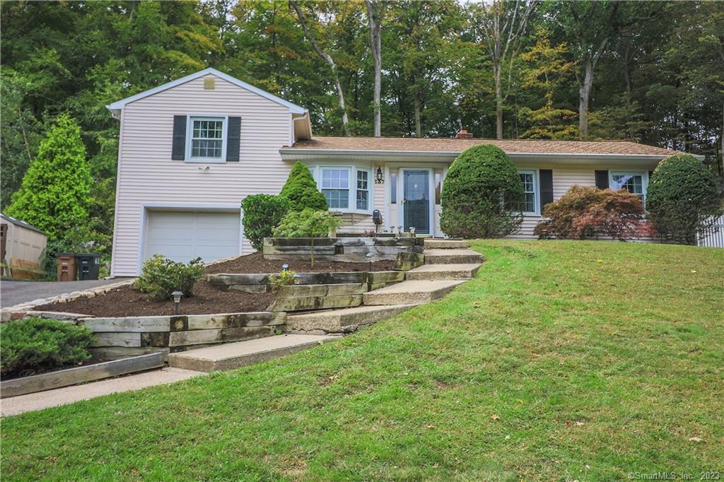 137 Shadow Ridge Road — exterior photo