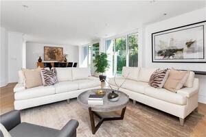 133 Regents Park