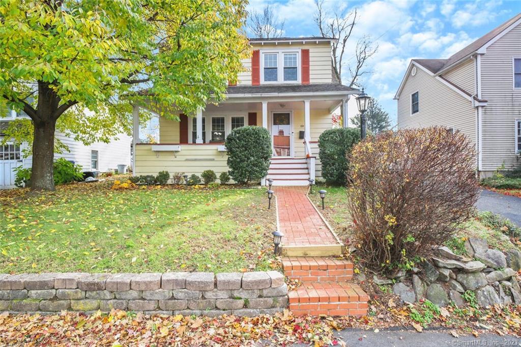 10 Maplewood Terrace — photo 1