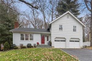 4 Wyndover Lane