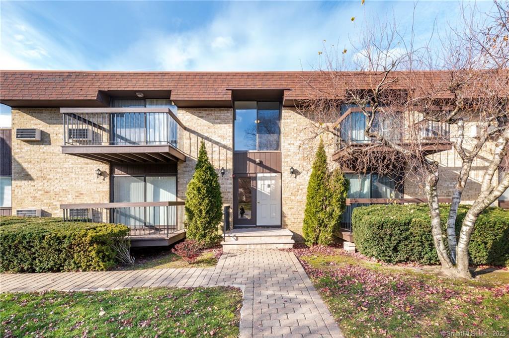 85 Riverside Avenue, Unit B3 — exterior photo