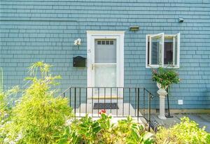 98 Valley Road, Unit 15