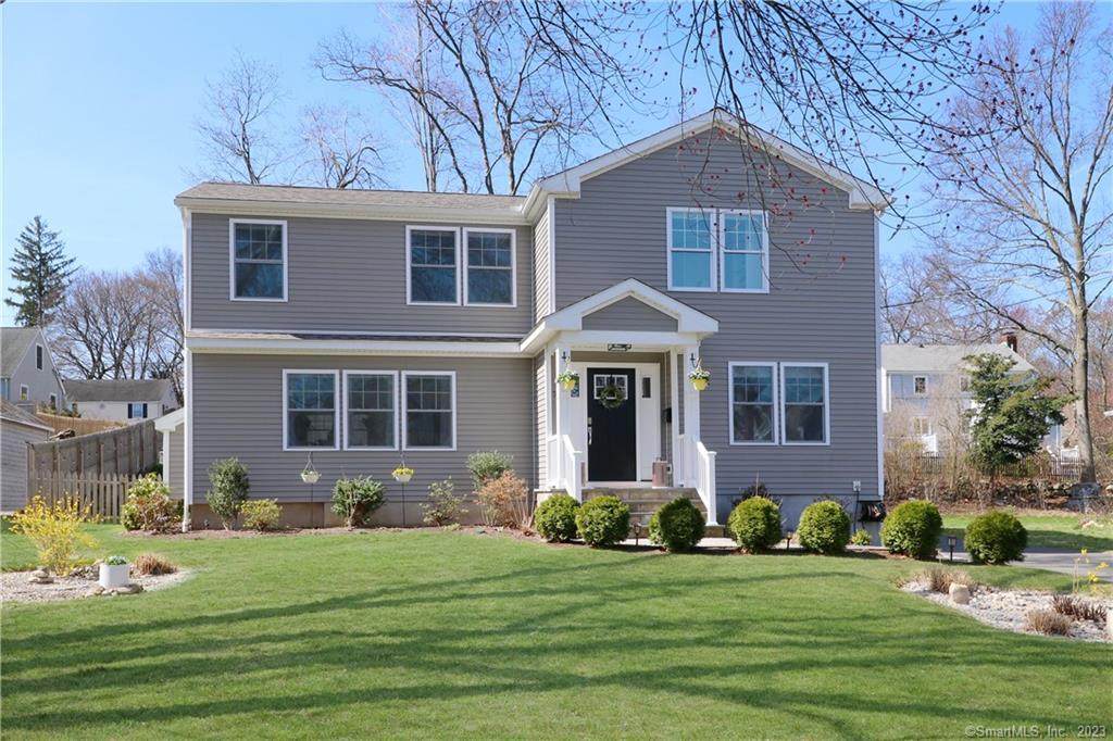 75 Ridgeview Avenue — exterior photo