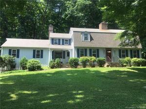6 Country Squire Lane