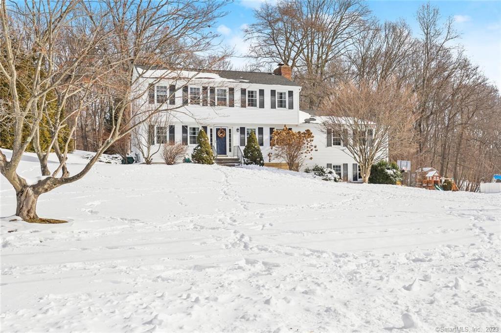 26 Green Acres Lane — photo 1