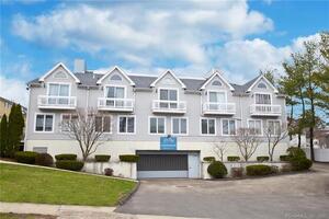 115 Flax Hill Road, Unit 3