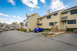 286 Sunrise Hill Lane, Unit 286