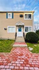 135 Flax Hill Road, Unit 34