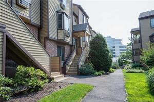8 Oakwood Avenue, Unit 6A
