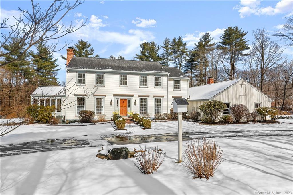 6 Old Huckleberry Road — exterior photo
