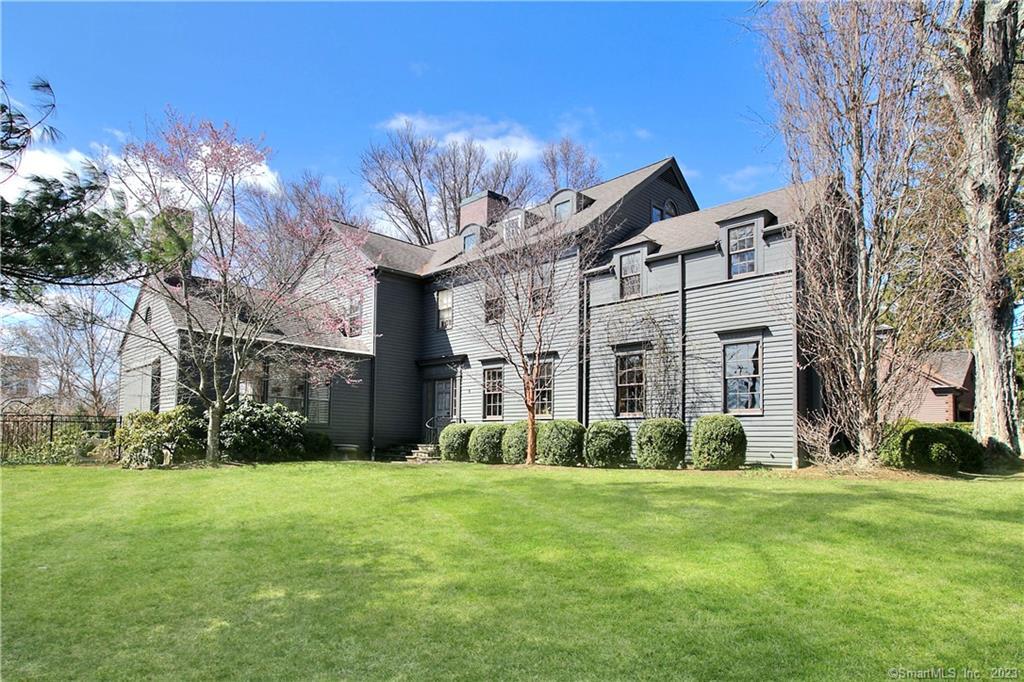 39 Long Lots Road — exterior photo