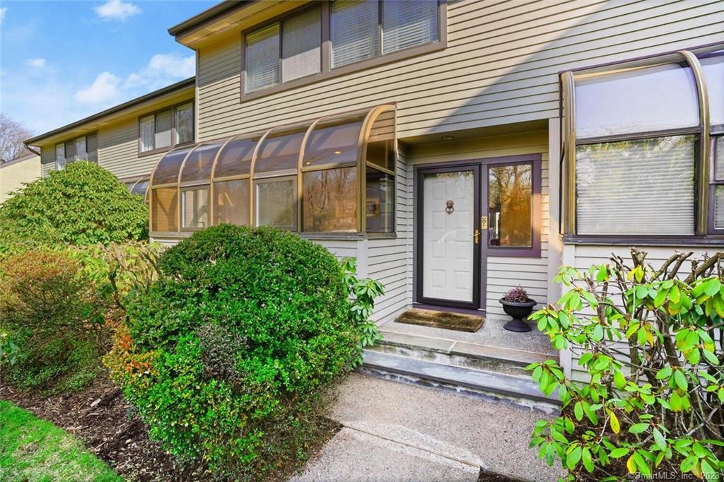 2539 Bedford Street, Unit 36F — exterior photo