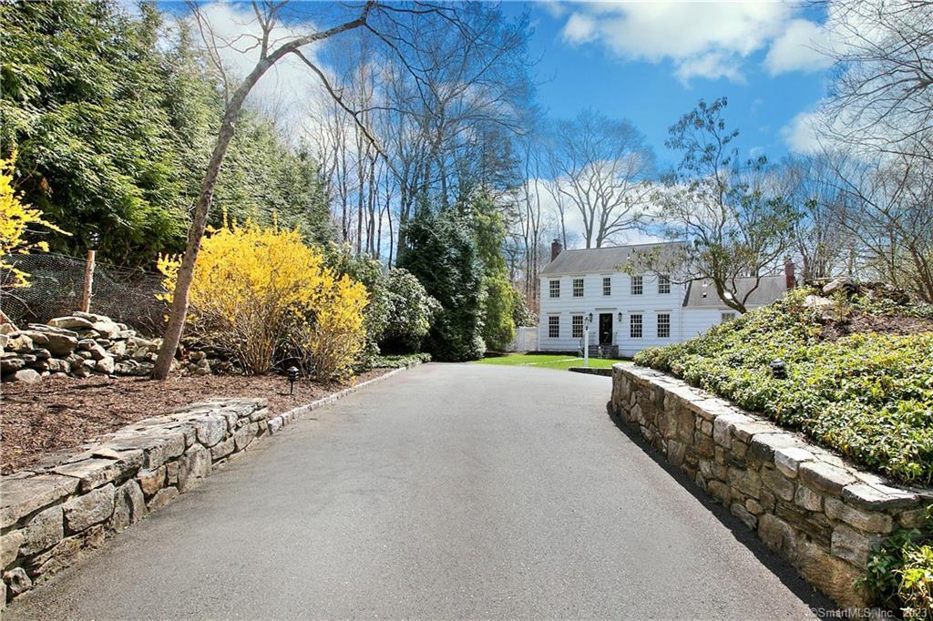 17 Cob Drive — exterior photo