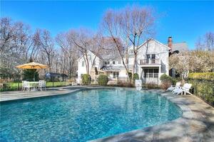 10 Birch Hill Road