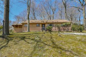 28 Evergreen Lane