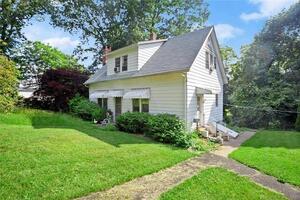 128 Halstead Avenue