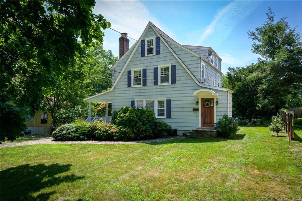 20 Walnut Avenue — exterior photo