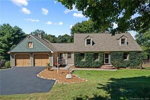 11 Gelding Hill Road